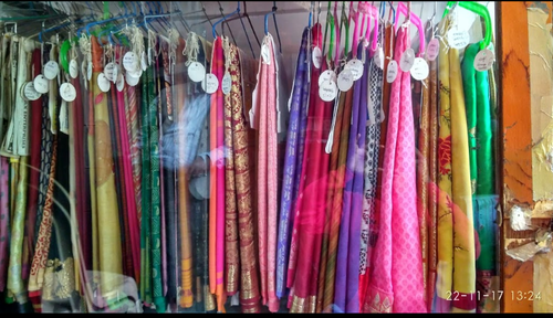 Balu's Modern Dry Cleaners, Sarees dry cleaning service in Kphb, Saree dry cleaning service in miyapur, sarees dry cleaning service in suchitra, sarees dry cleaning service in gajularamaram. 